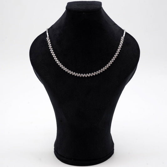 Collier modéle diamant en argent 925