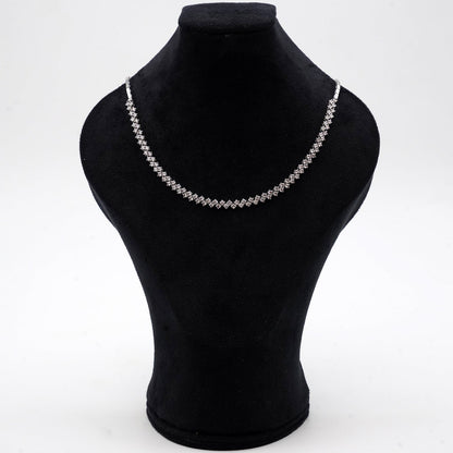 Collier modéle diamant en argent 925